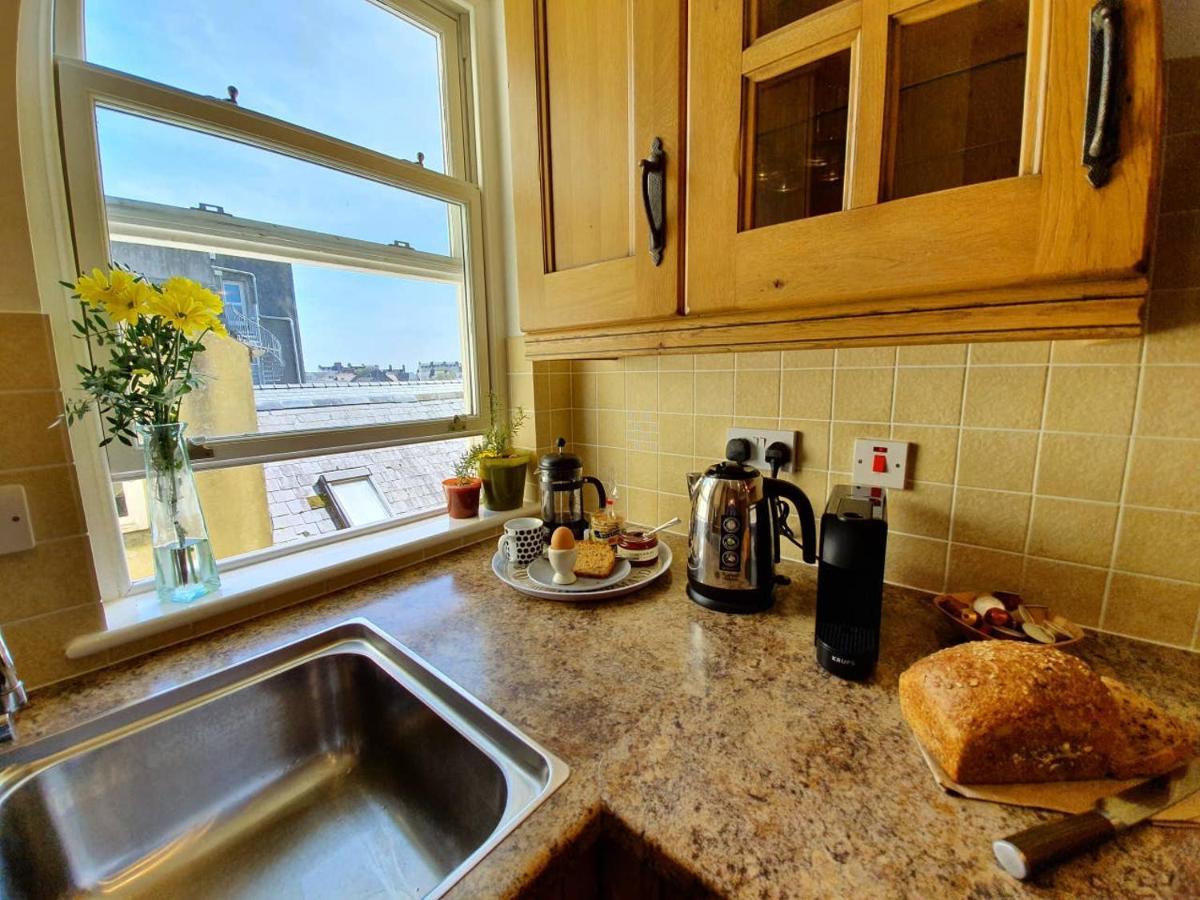 Stylish Flat In Central Tenby & Free Parking Εξωτερικό φωτογραφία